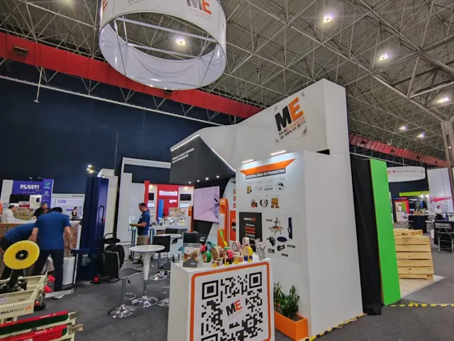 Stand ferial armado para la marca MultiEmpaques del Norte (ME) en una expo en Monterrey